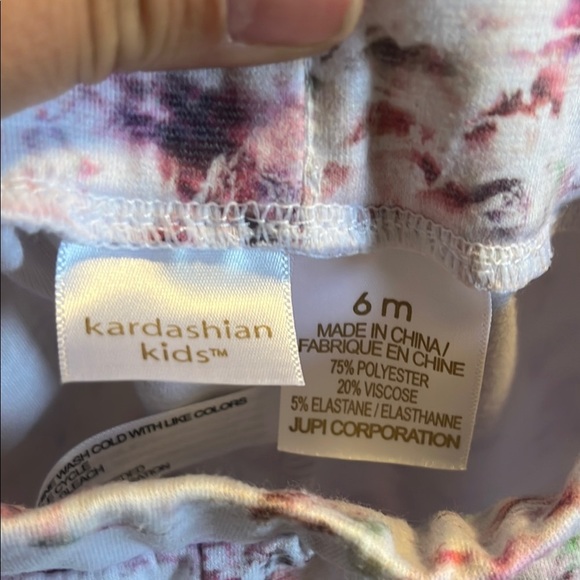 Kardashian Kids Pink and White Floral Leggings 6M - Picture 2 of 2